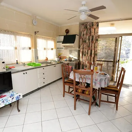 Avalon - Bellevue Gozo * Xlendi